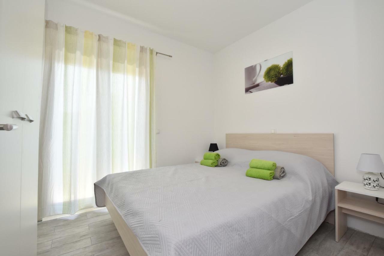 Apartmani Iva&Ante Dugi Rat Eksteriør bilde